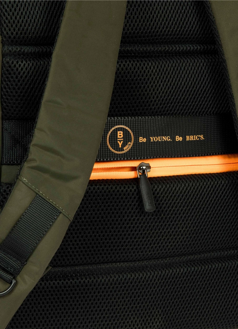 Bric's Explorer L Backpack